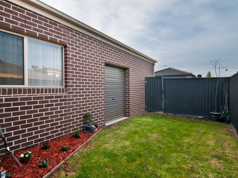 19 Tranquil Lane, Cranbourne North VIC 3977