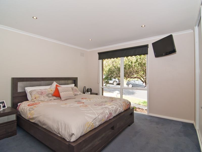 1 Rapanea Court, Endeavour Hills VIC 3802