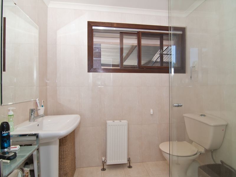 14 Rossiter Avenue, Endeavour Hills VIC 3802