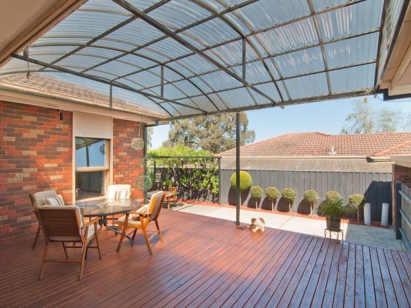 14 Rossiter Avenue, Endeavour Hills VIC 3802