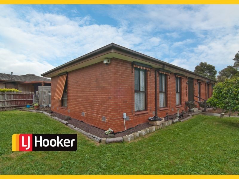 11 Bittern Drive, Endeavour Hills VIC 3802