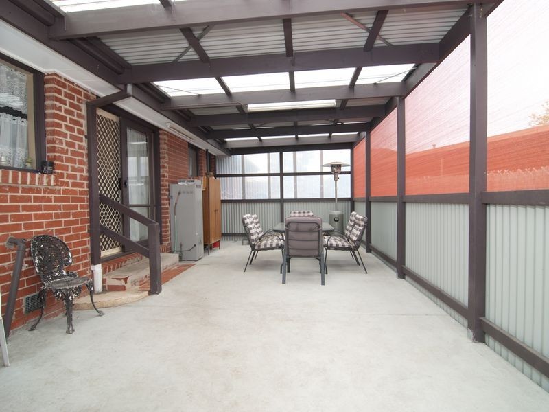 11 Bittern Drive, Endeavour Hills VIC 3802