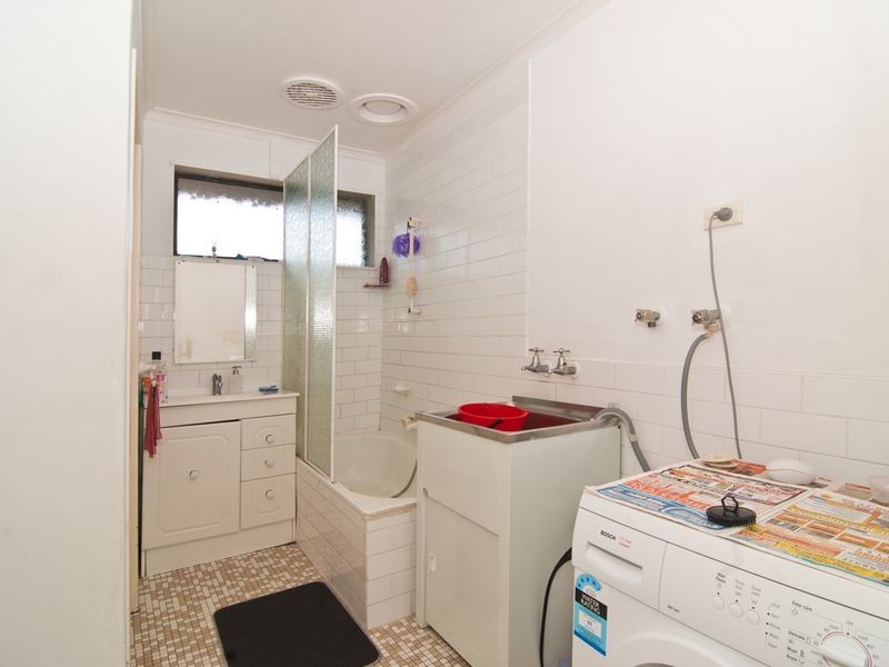 4/16 Brady Road, Dandenong North VIC 3175