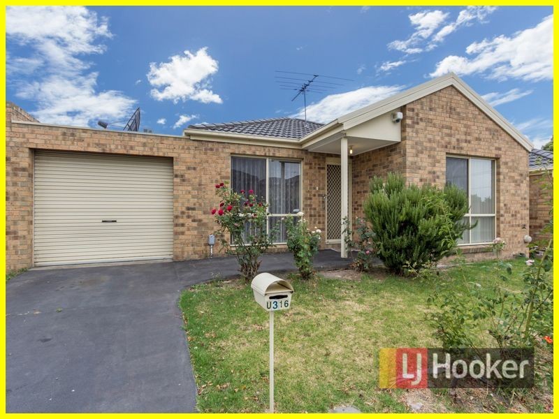 3/16 Edgewood Road, Dandenong VIC 3175