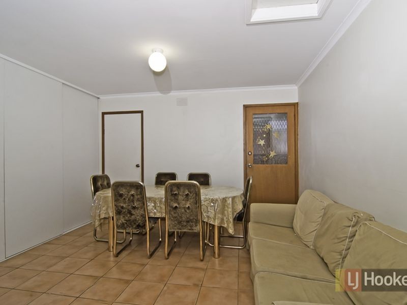 5 Lawson Way, Endeavour Hills VIC 3802