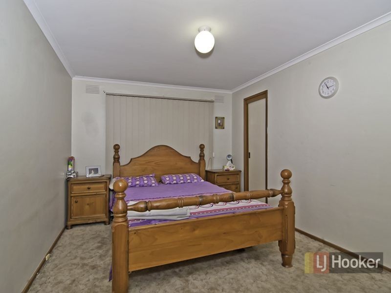 5 Lawson Way, Endeavour Hills VIC 3802