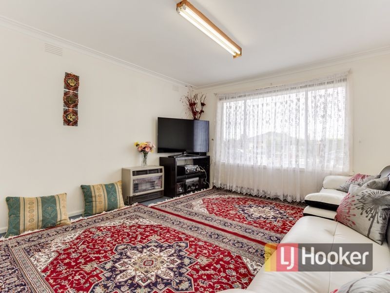 1 & 2/31 Nicole Avenue, Dandenong North VIC 3175