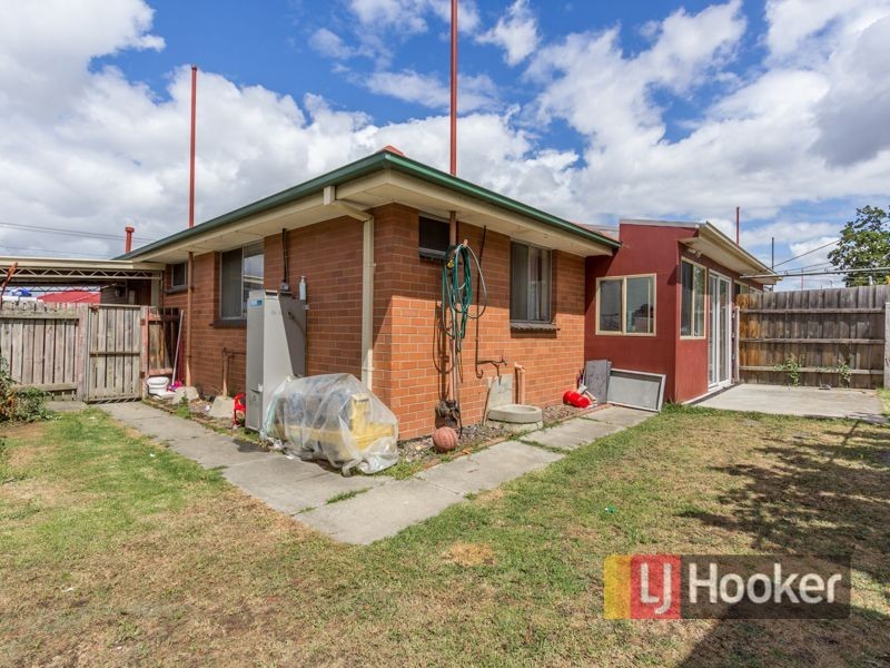 1 & 2/31 Nicole Avenue, Dandenong North VIC 3175