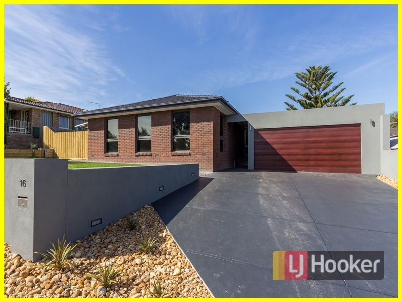 16 Orton Rise, Endeavour Hills VIC 3802
