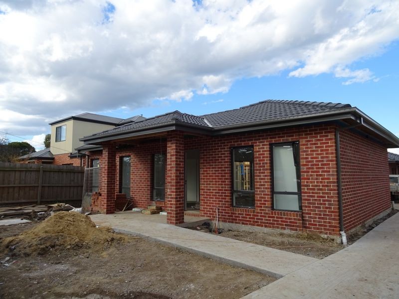 2/1 Jeffrey Street, Dandenong North VIC 3175