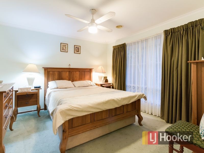 6 Dundee Court, Endeavour Hills VIC 3802