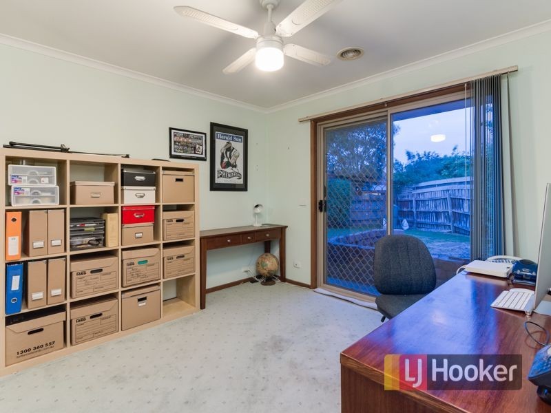 6 Dundee Court, Endeavour Hills VIC 3802