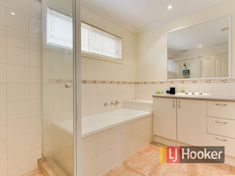 46 The Avenue, Narre Warren South VIC 3805