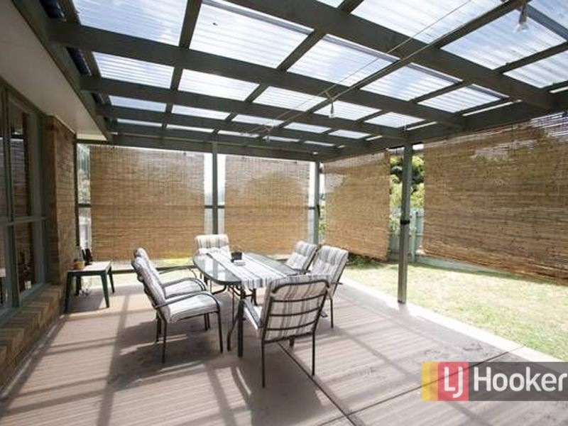 58 Crossdale Rise, Endeavour Hills VIC 3802