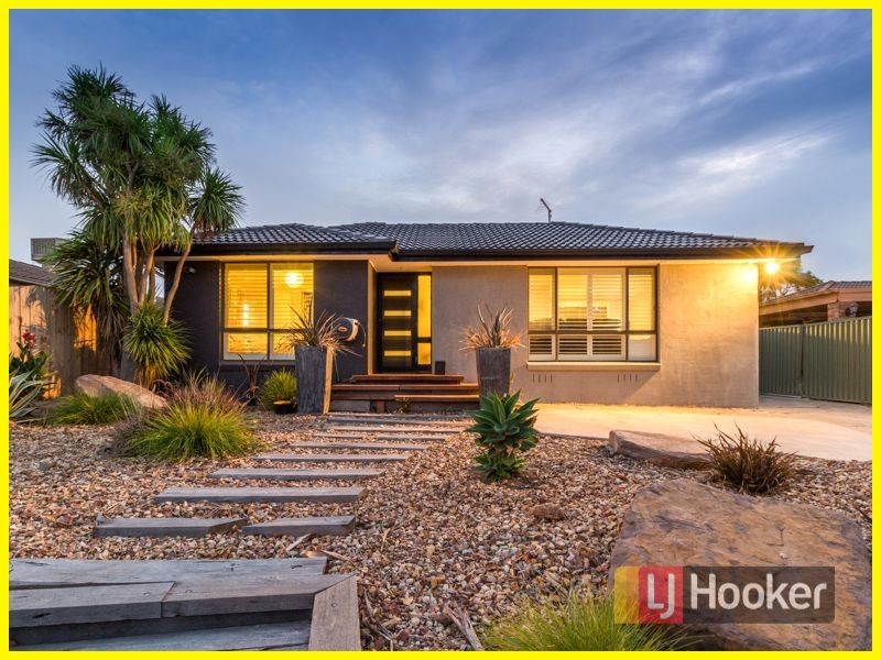 19 Kennington Park Drive, Endeavour Hills VIC 3802