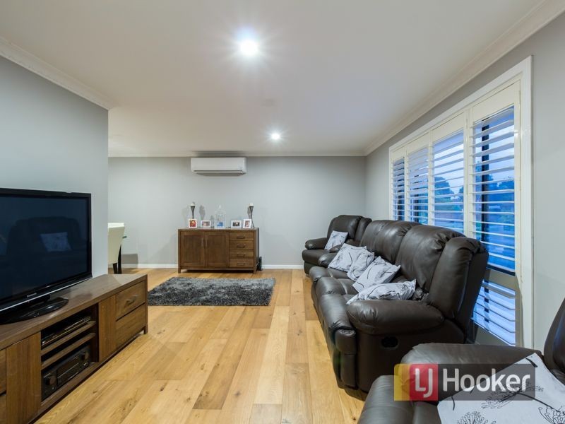19 Kennington Park Drive, Endeavour Hills VIC 3802