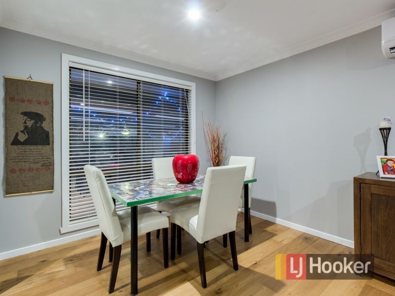 19 Kennington Park Drive, Endeavour Hills VIC 3802