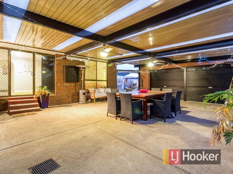 19 Kennington Park Drive, Endeavour Hills VIC 3802