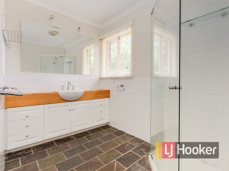 30 Dinsdale Road, Boronia VIC 3155