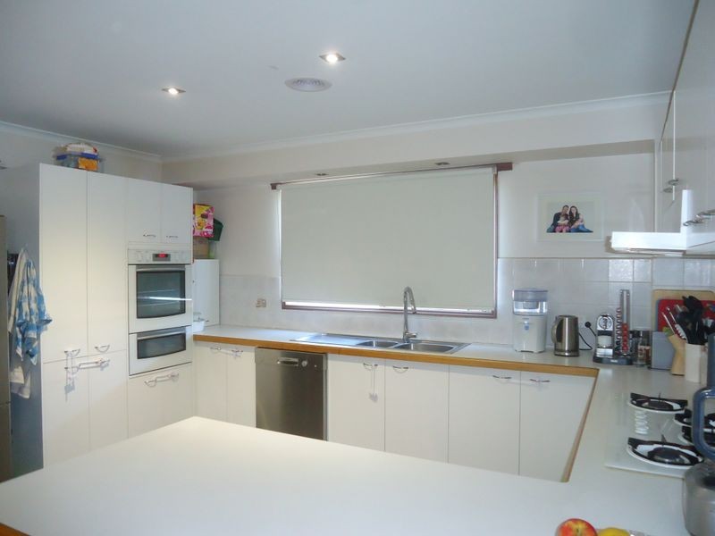 17 Francine Court, Narre Warren VIC 3805