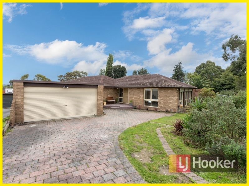 4 Cristata Avenue, Endeavour Hills VIC 3802