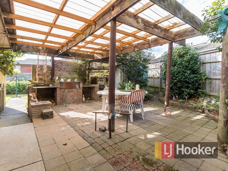 4 Thompson Court, Endeavour Hills VIC 3802