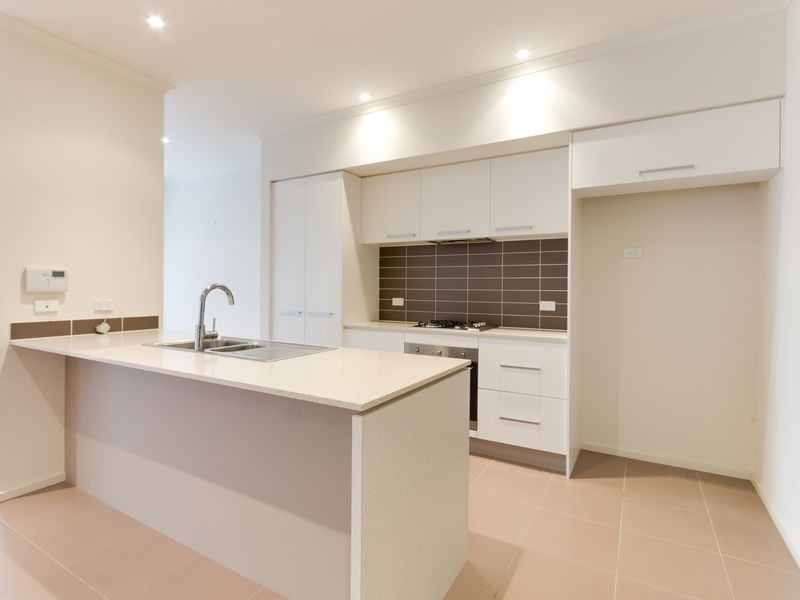 5 Barrier Reef Circuit, Endeavour Hills VIC 3802