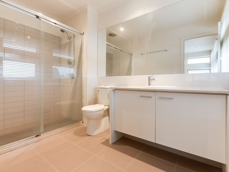 5 Barrier Reef Circuit, Endeavour Hills VIC 3802