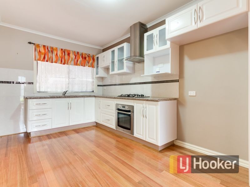 1/33 Latham Crescent, Dandenong North VIC 3175