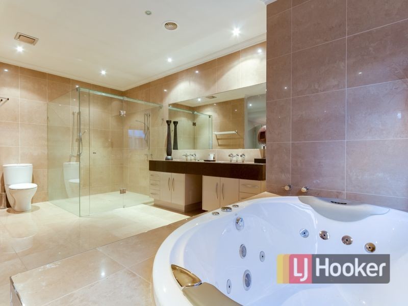 1 William Road, Berwick VIC 3806