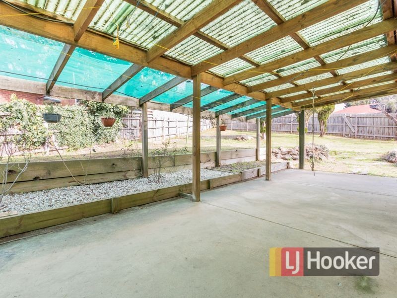 15 Chester Court, Endeavour Hills VIC 3802