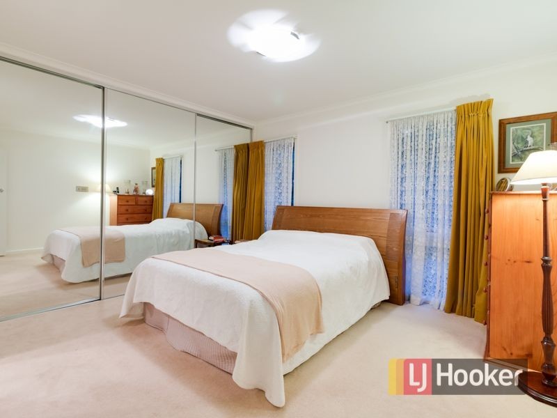 16 Churchill Park Drive, Ferntree Gully VIC 3156