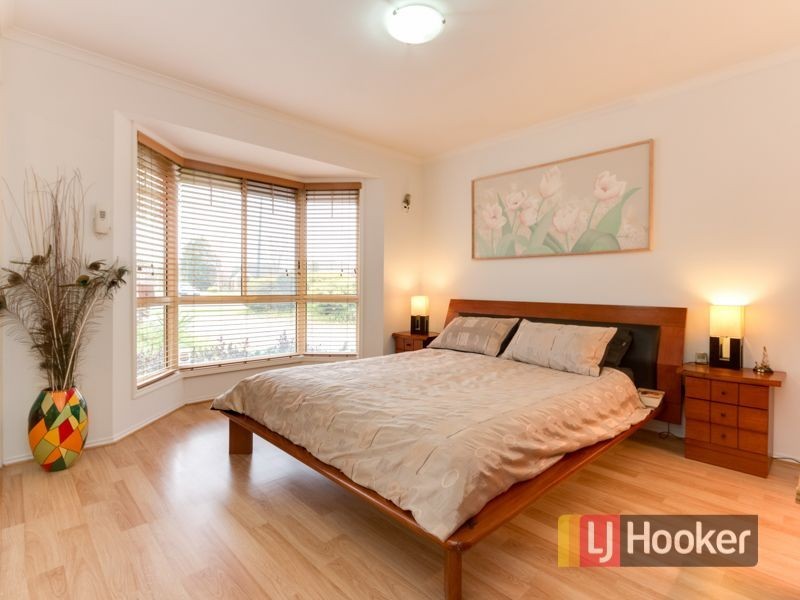 41 Lawson Way, Endeavour Hills VIC 3802