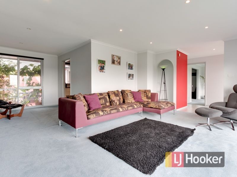 7 Hughes Close, Endeavour Hills VIC 3802