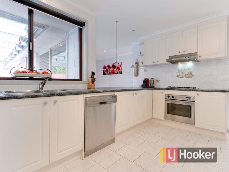 7 Hughes Close, Endeavour Hills VIC 3802