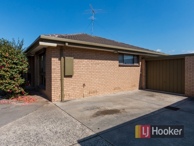 2/17 Rodd Street, Dandenong VIC 3175