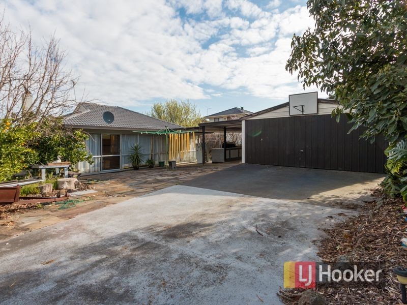 18 Philip Road, Hallam VIC 3803