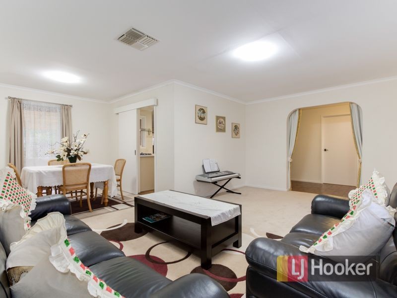 5 McAlpine Court, Dandenong North VIC 3175