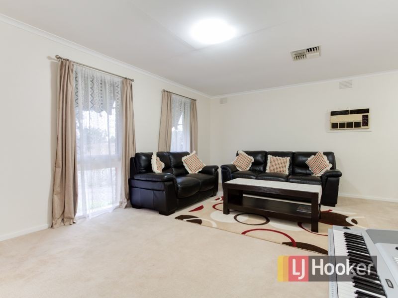 5 McAlpine Court, Dandenong North VIC 3175