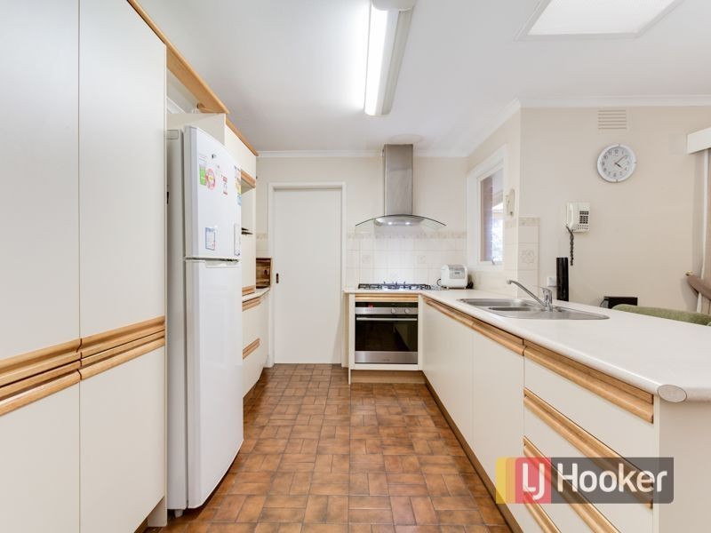 5 McAlpine Court, Dandenong North VIC 3175