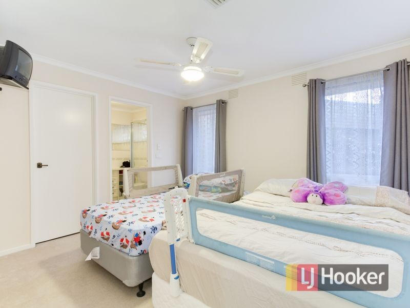 5 McAlpine Court, Dandenong North VIC 3175