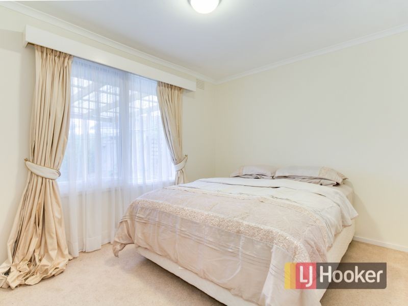 5 McAlpine Court, Dandenong North VIC 3175