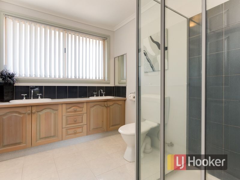 4 Samaher Court, Endeavour Hills VIC 3802