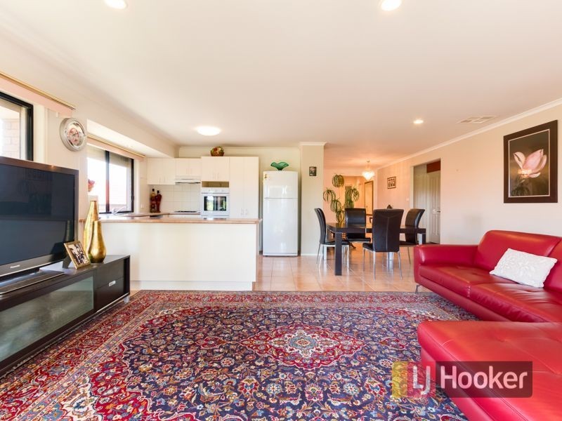 9 Sir Harold Close, Endeavour Hills VIC 3802