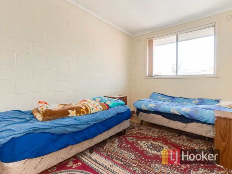 2/64 Hammond Road, Dandenong VIC 3175