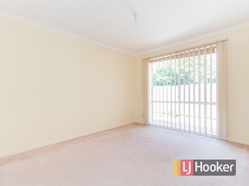 2/12 Southwell Close, Endeavour Hills VIC 3802