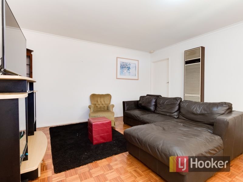 2/18 Third Avenue, Dandenong North VIC 3175