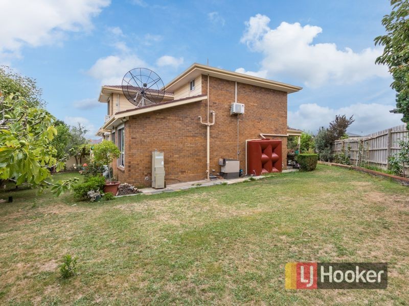 6 Monica Close, Endeavour Hills VIC 3802