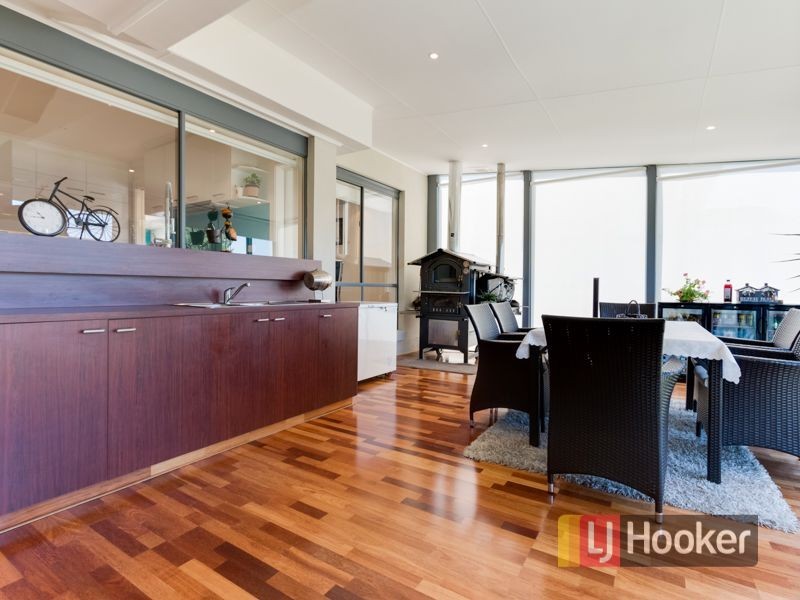 21 Edward Freeth Drive, Endeavour Hills VIC 3802