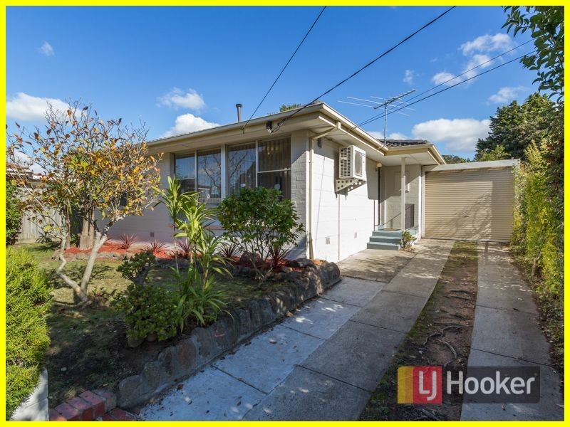 12 Booth Crescent, Dandenong North VIC 3175